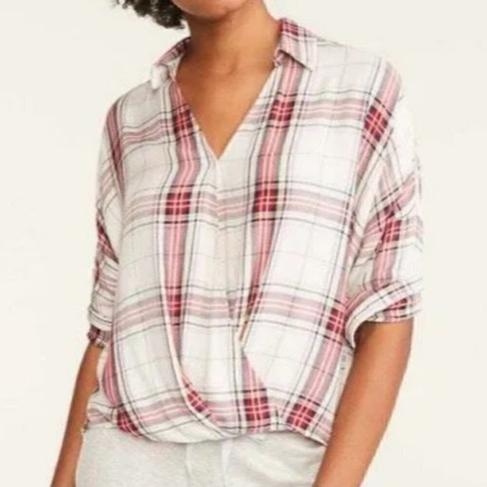 Lou & Grey Women's Size Large Faux Wrap Plaid Top White Red Long Sleeve High Low